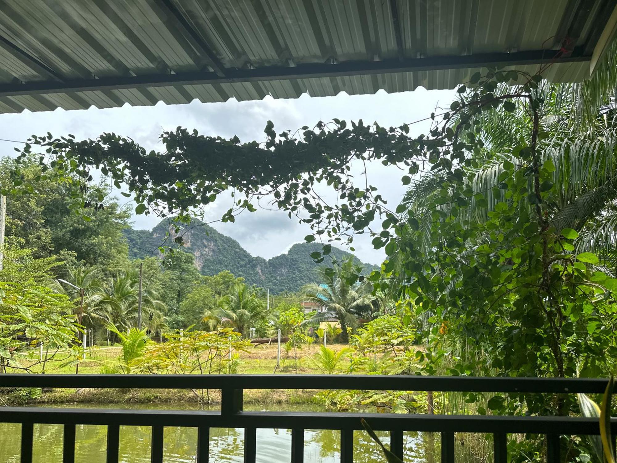 Casa de hóspedes Baan Panmala - Ao Luek,