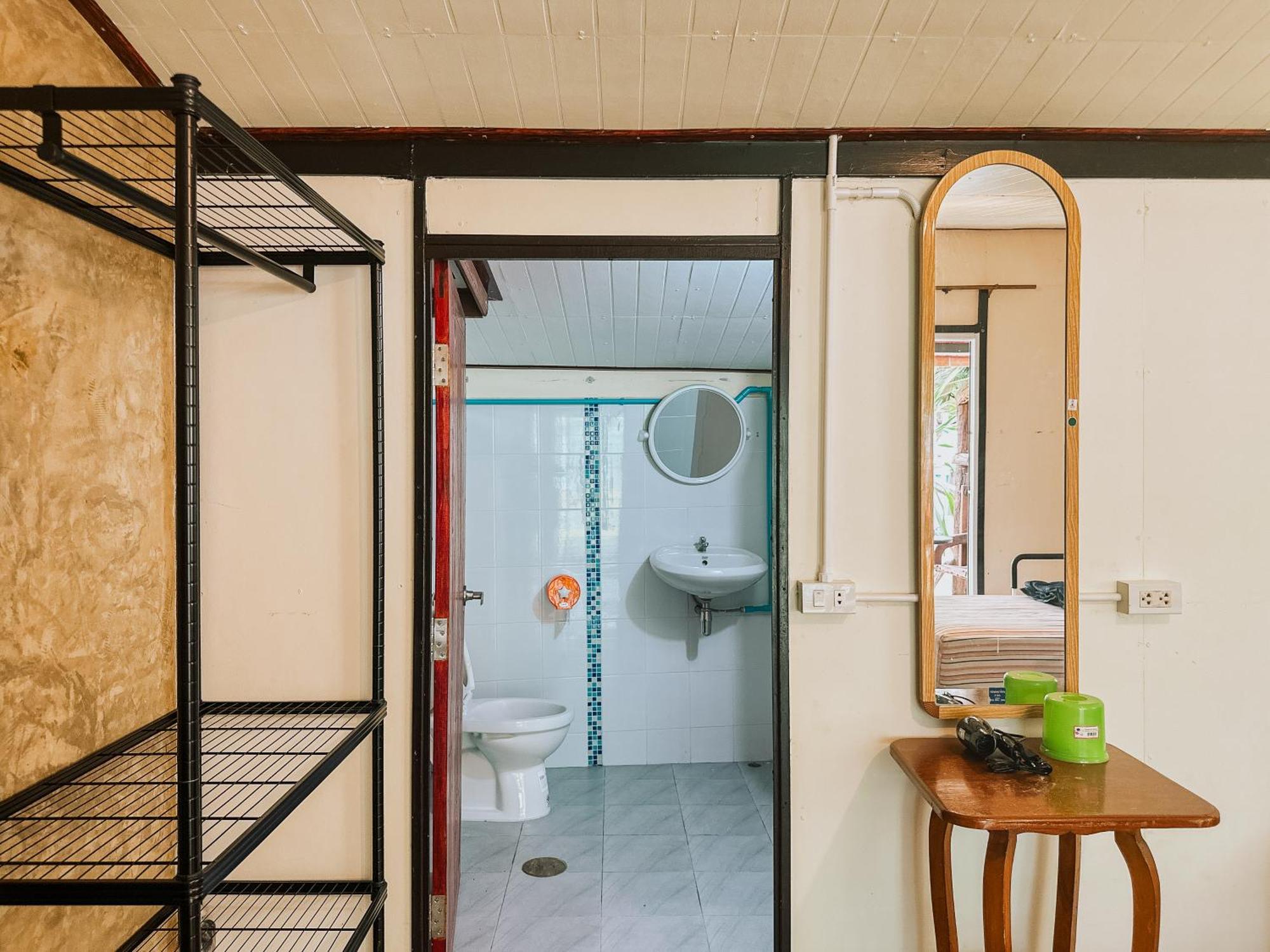 Casa de hóspedes Baan Panmala - Ao Luek,