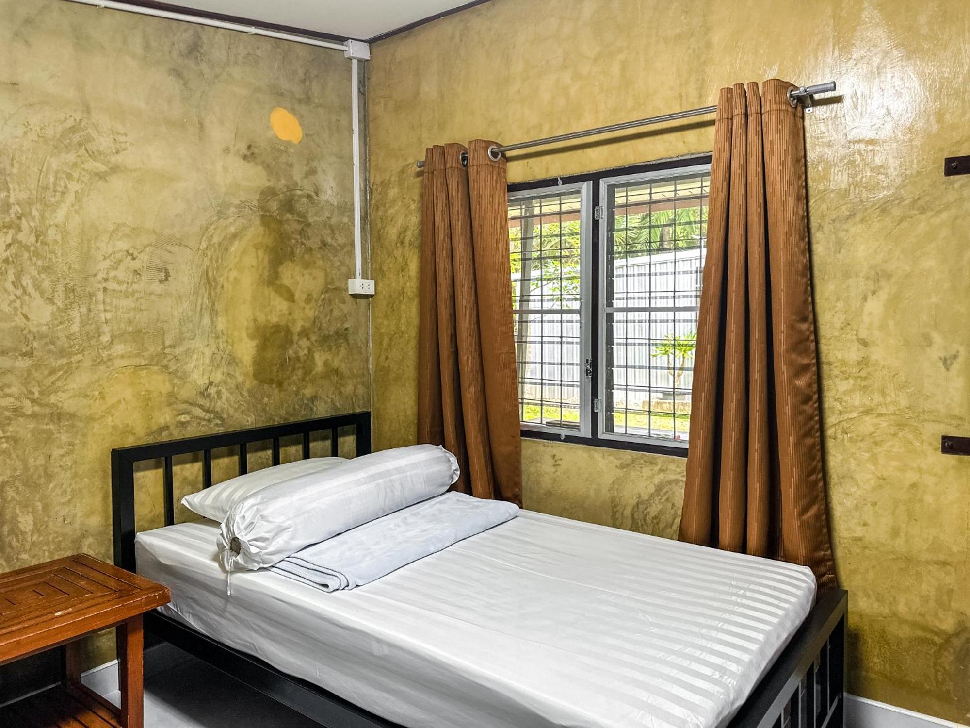 Baan Panmala - Ao Luek, *