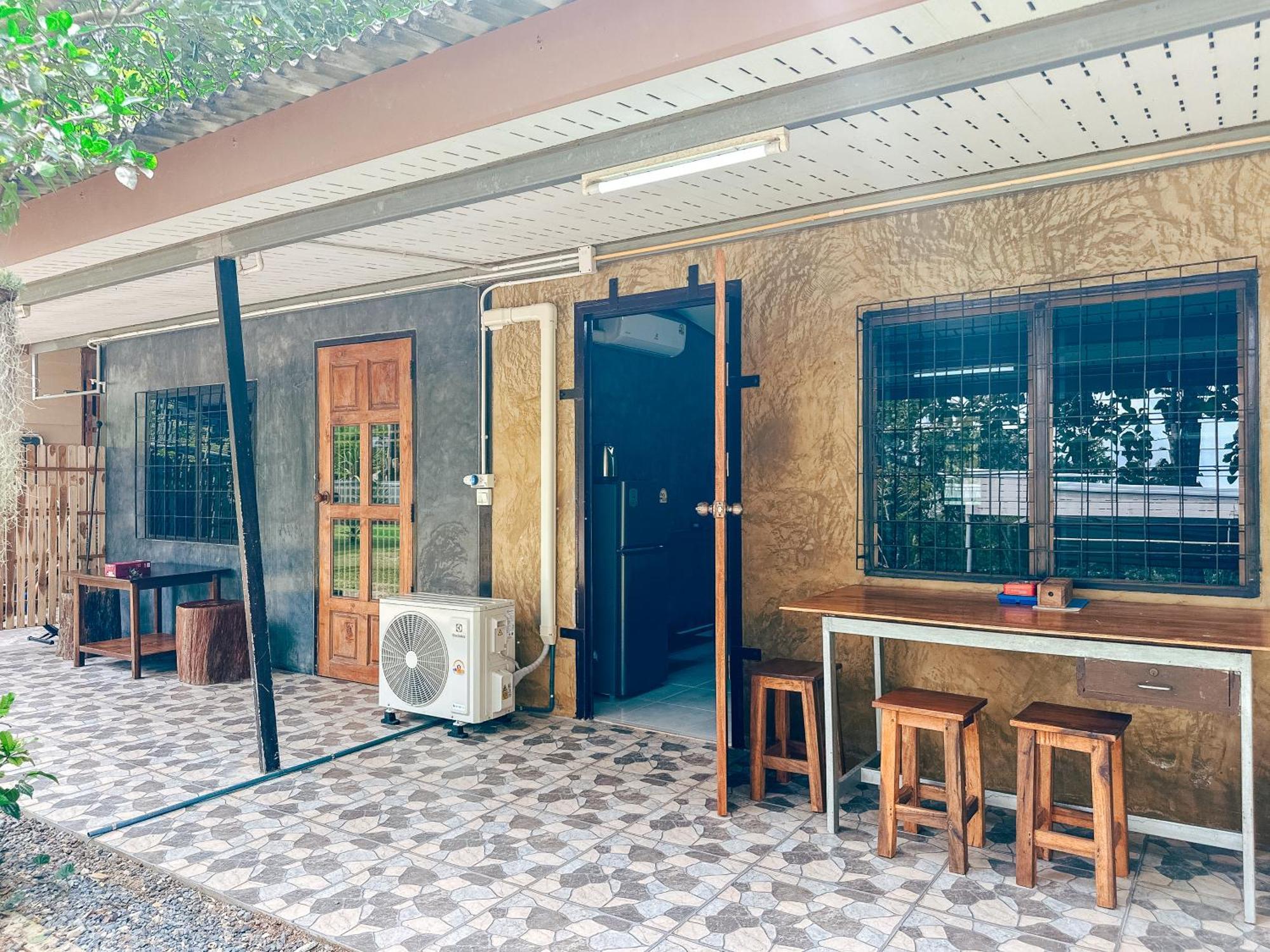 Baan Panmala - Ao Luek,